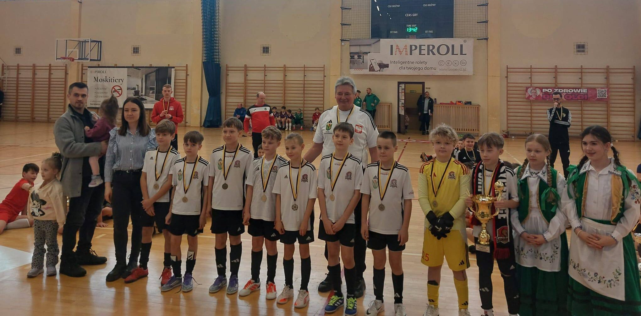 UKS Sparta Sycewice na podium w Sierakowicach