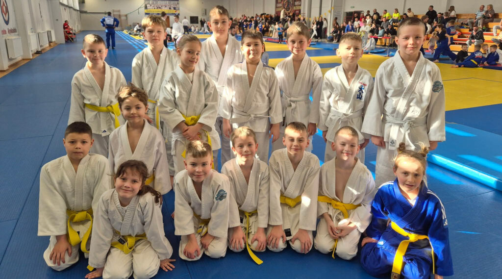 Cała drużyna TS Judo Gryf Słupsk z 31 medalami zdobytymi podczas Wiosennego Turnieju Judo w Koszalinie.